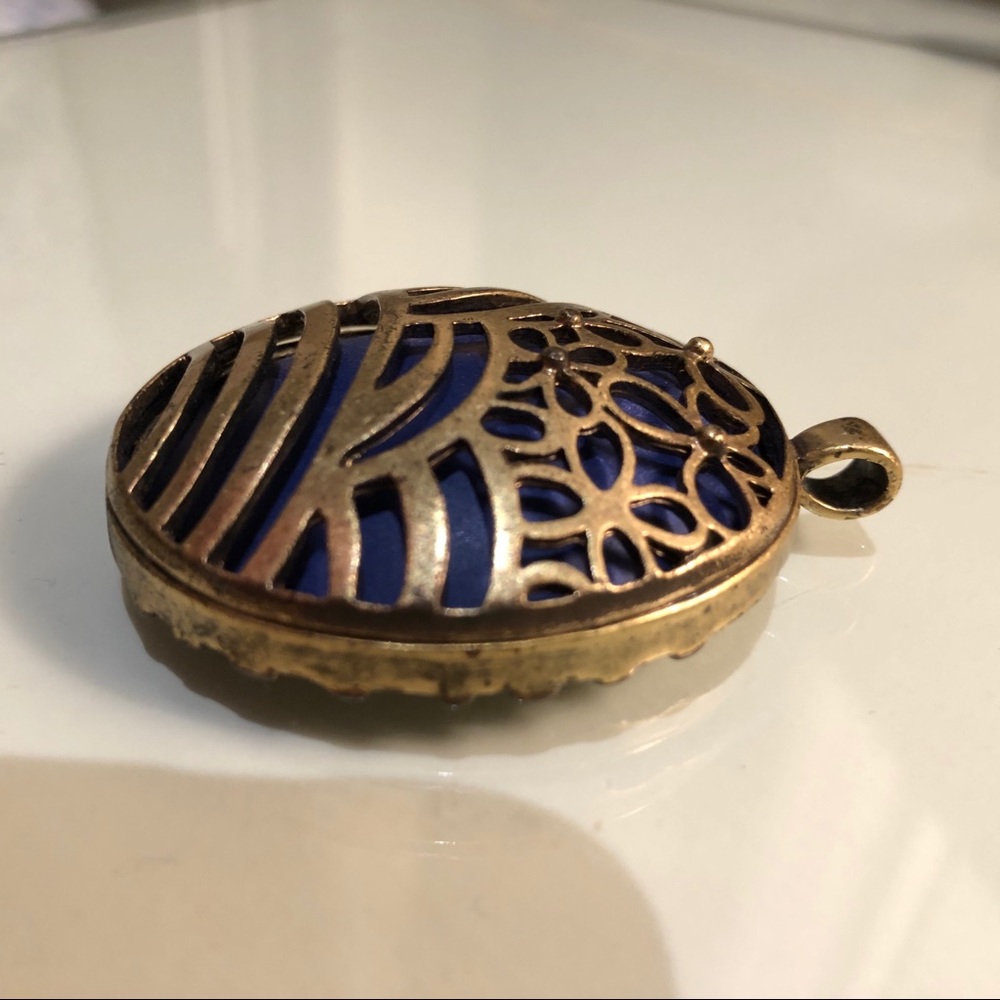 Pendant - Picture 3 of 4